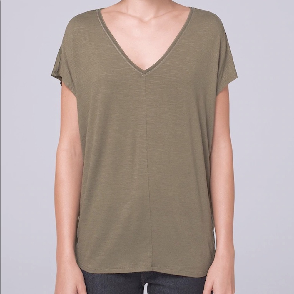Jetsetter Tee
